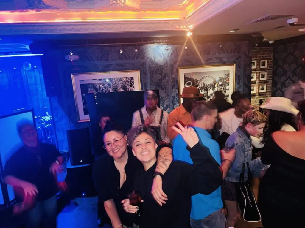 Messina’s spreads holiday cheer with annual christmas party 4 img 4111